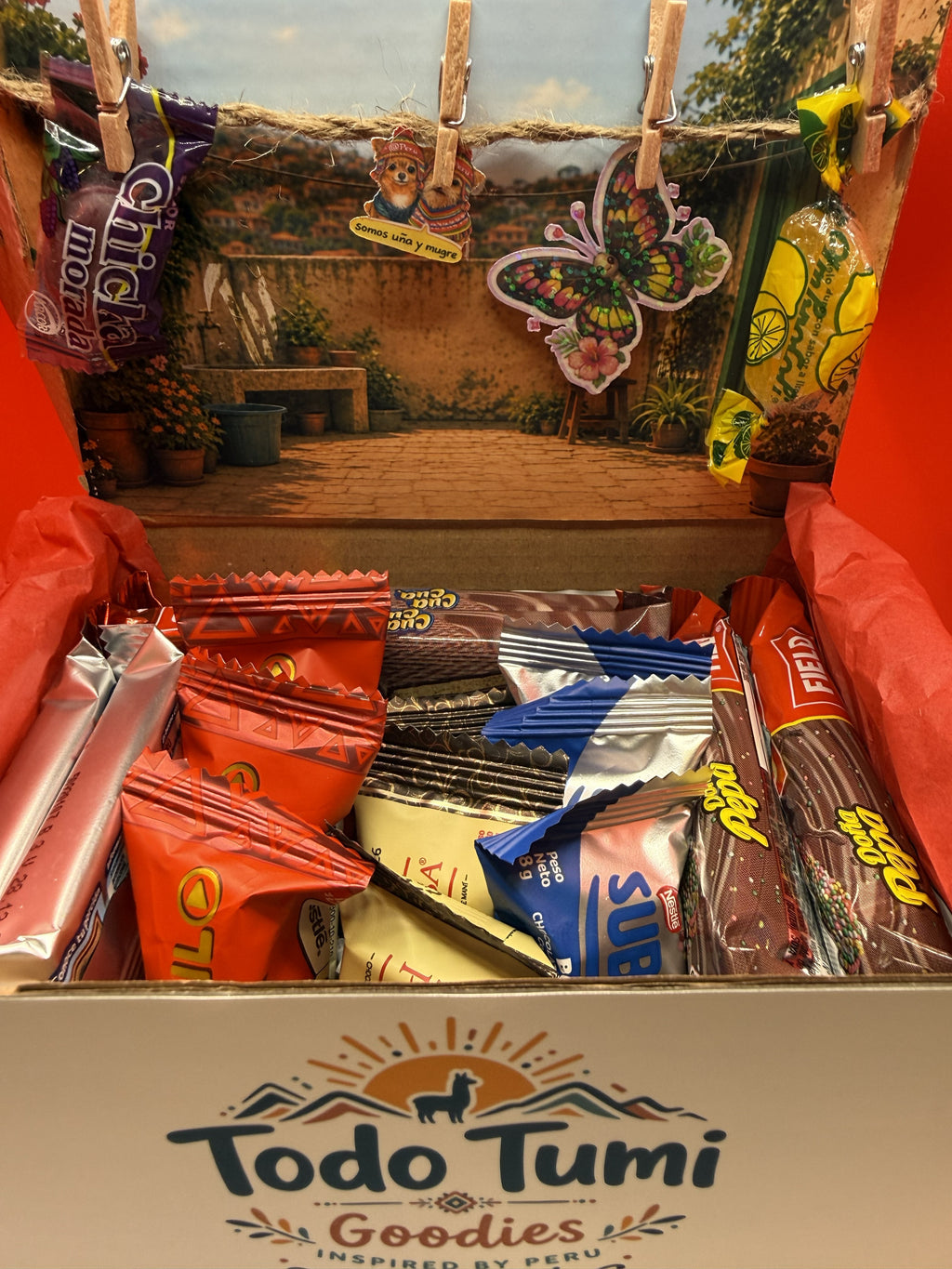 Al Fondo Hay Sitio — Y Chocolates También